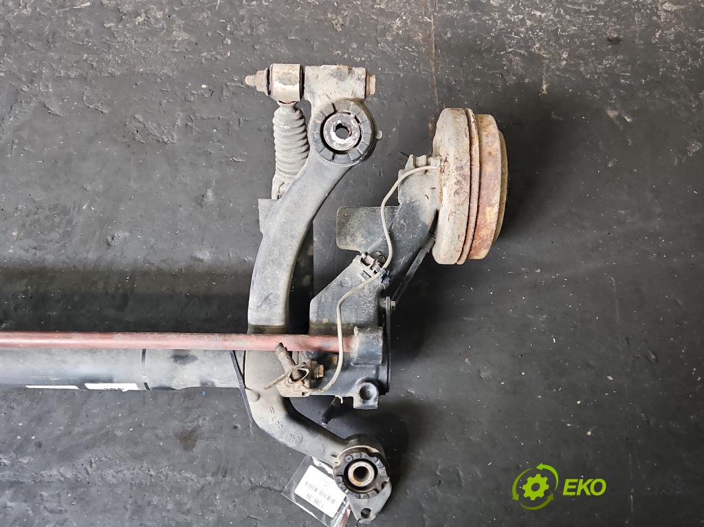 Peugeot 206 1.4 hdi 68 hp manual 50 kW 1398 cm3 3- zadní výztuha  (Výztuhy zadní)