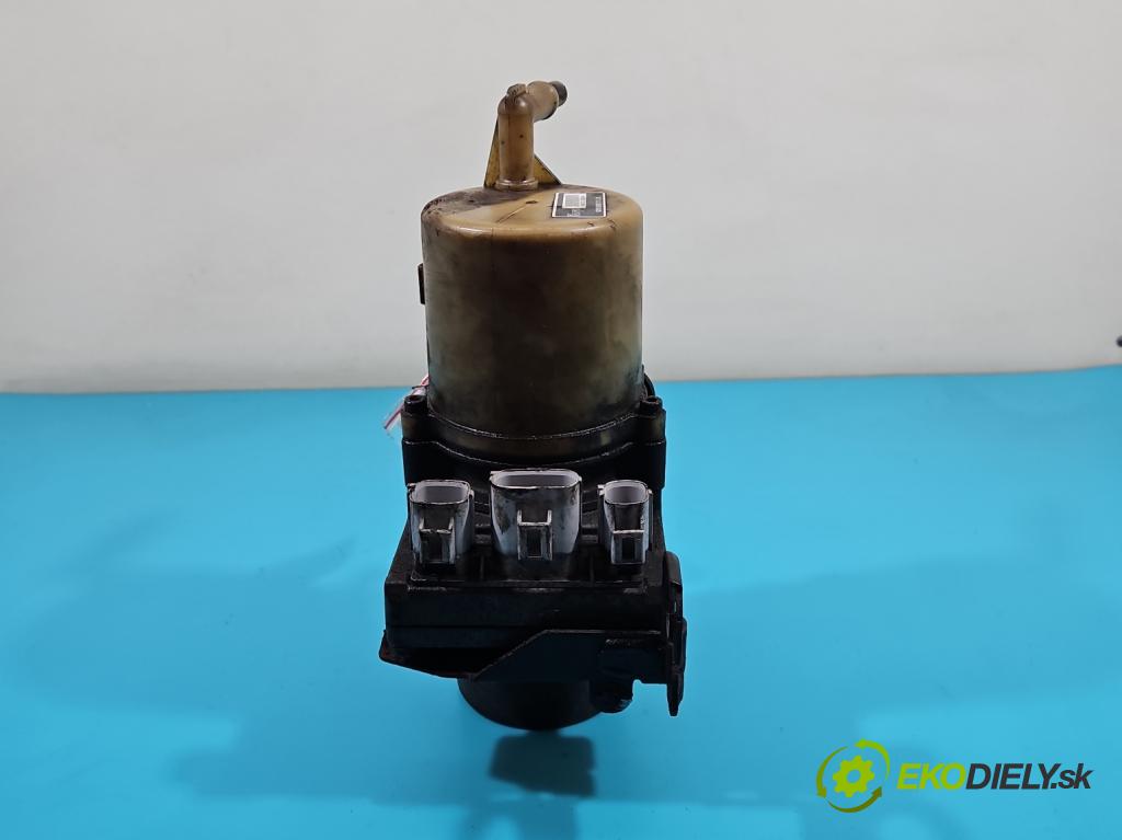 Mazda 5  2005-2010 1.8 16V 116 HP manual 85 kW 1798 cm3 5- čerpadlo posilovač  (Servočerpadlá, pumpy riadenia)