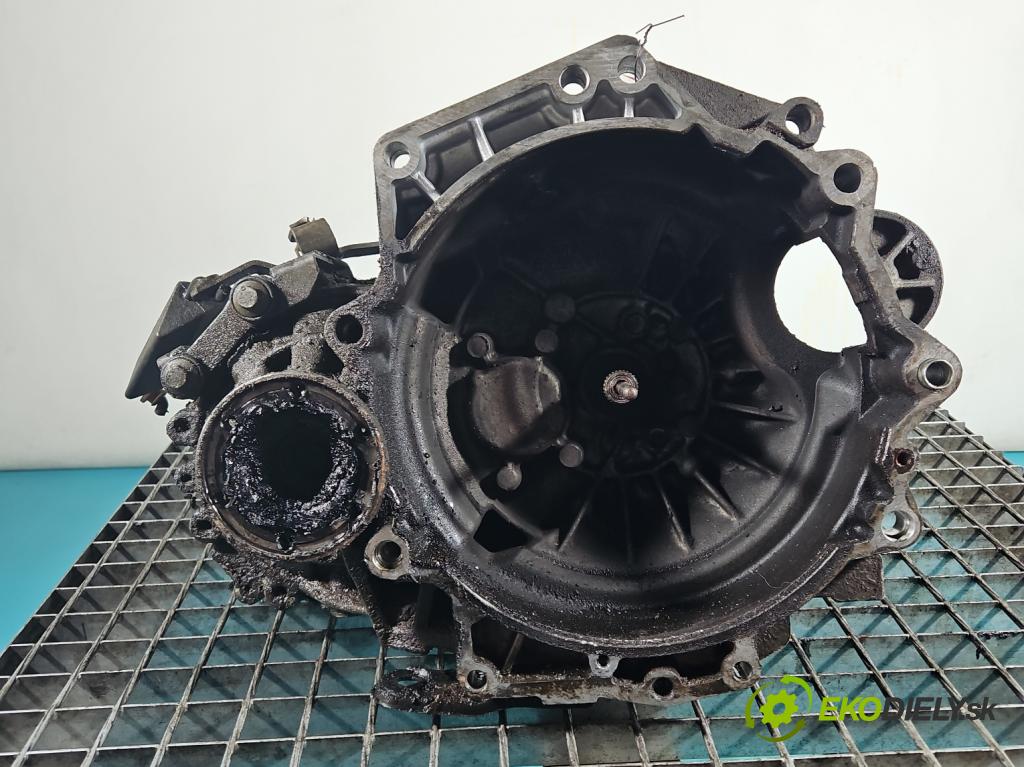 Vw Golf IV 1997-2003 1.9 sdi 68 HP manual 50 kW 1896 cm3 5- prevodovka stupeň,rýchlosť manual