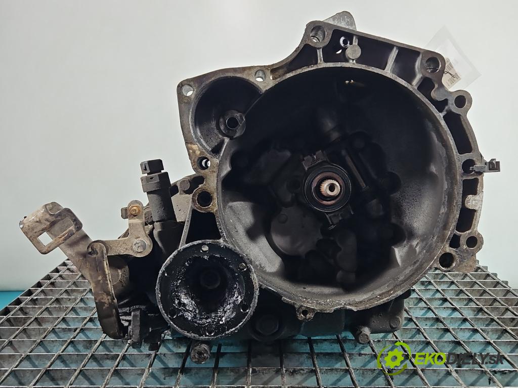 Vw Lupo 1.0 mpi 50KM manual 37 kW 999 cm3 3- prevodovka stupeň,rýchlosť manual