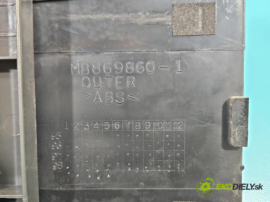 Mitsubishi L200 1996-2007 2.5d 75 HP manual 55 kW 2477 cm3 5- Rukojeť: na nápoje: MB869860-01 (Úchyty, držiaky na nápoje)