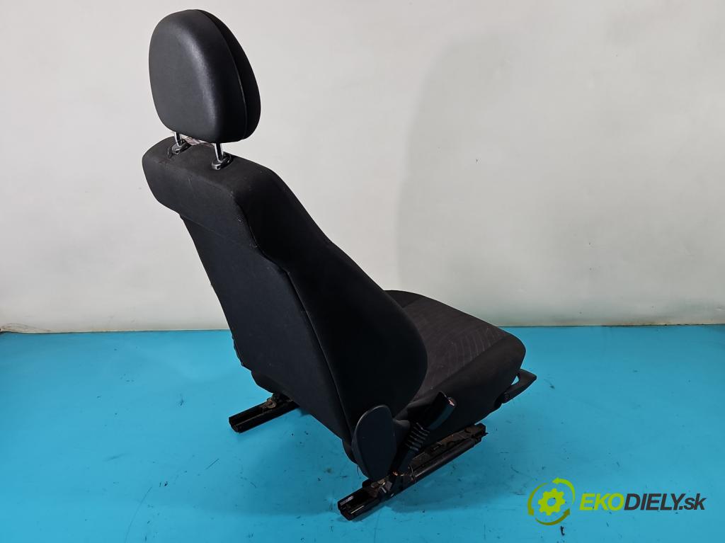 Opel Meriva A 2002-2010 1,3.0 cdti 75 HP manual 55 kW 1248 cm3 5- Sedačka ľavý  (Sedačky, sedadlá)