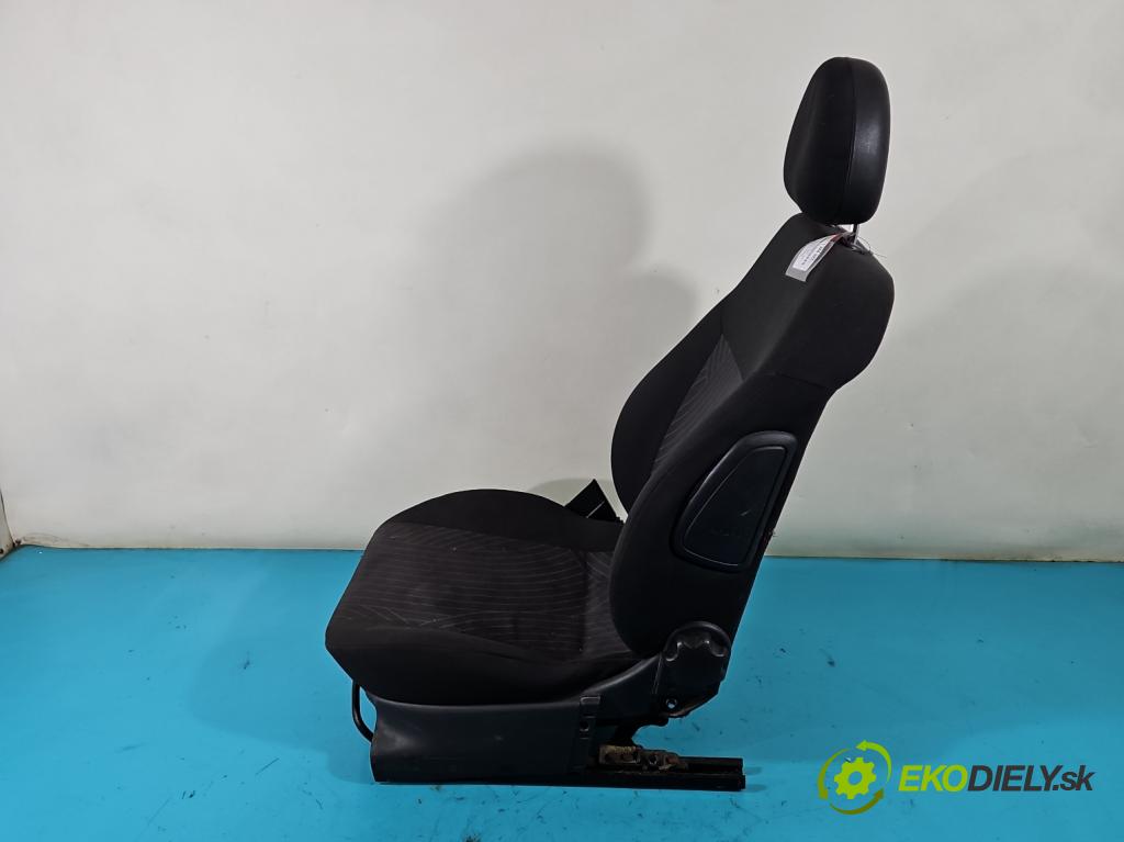 Opel Meriva A 2002-2010 1,3.0 cdti 75 HP manual 55 kW 1248 cm3 5- Sedačka ľavý  (Sedačky, sedadlá)