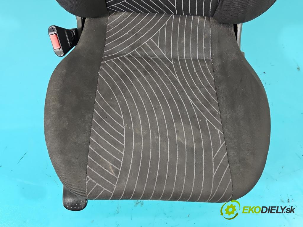 Opel Meriva A 2002-2010 1,3.0 cdti 75 HP manual 55 kW 1248 cm3 5- Sedačka ľavý  (Sedačky, sedadlá)