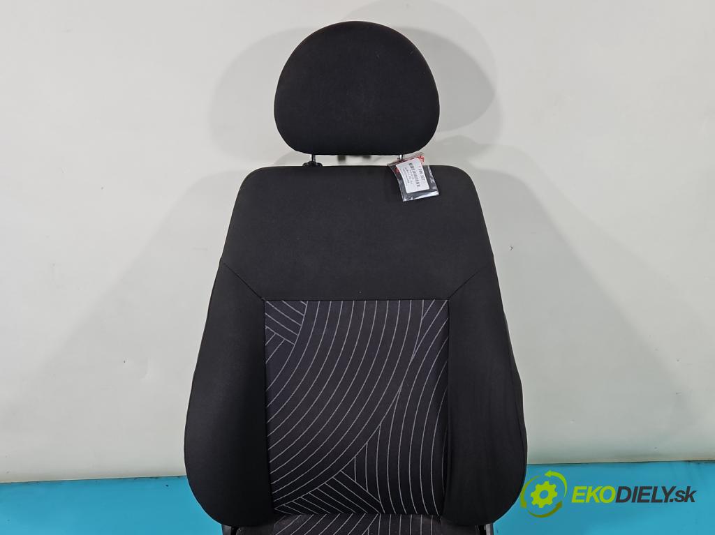 Opel Meriva A 2002-2010 1,3.0 cdti 75 HP manual 55 kW 1248 cm3 5- Sedačka ľavý  (Sedačky, sedadlá)