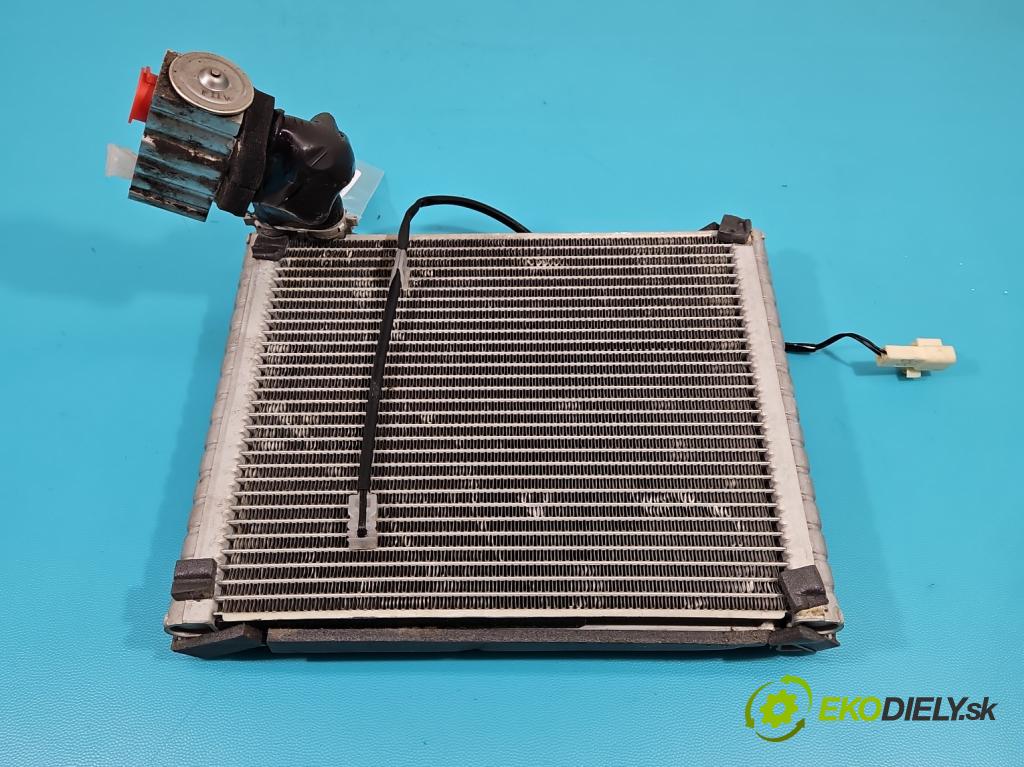 Suzuki SX4 S-Cross 2013-2021 1.4 T 129 hp manual 95 kW 1373 cm3 5- radiátor  (Radiátory topení)