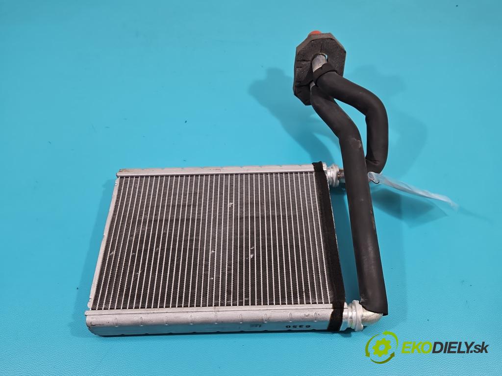 Suzuki SX4 S-Cross 2013-2021 1.4 T 129 hp manual 95 kW 1373 cm3 5- radiátor  (Radiátory topení)