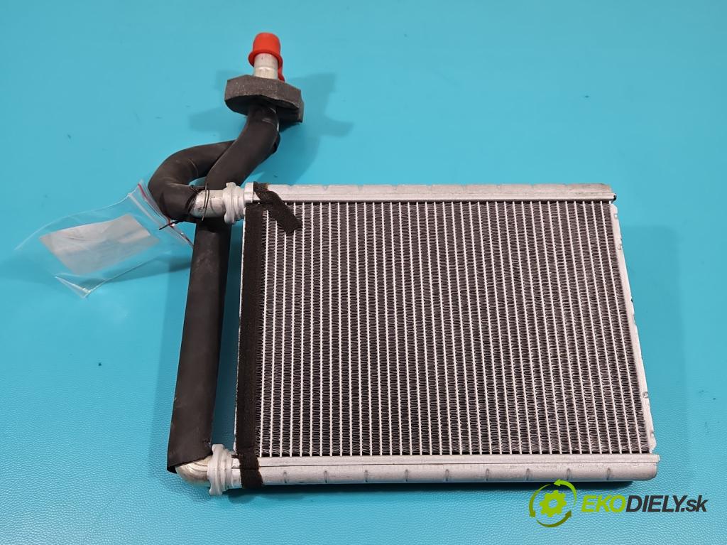 Suzuki SX4 S-Cross 2013-2021 1.4 T 129 hp manual 95 kW 1373 cm3 5- radiátor  (Radiátory topení)