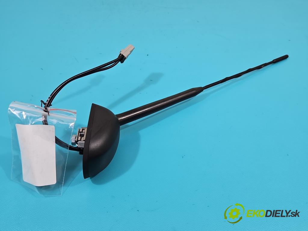 Suzuki SX4 S-Cross 2013-2021 1.4 T 129 HP manual 95 kW 1373 cm3 5- Antena