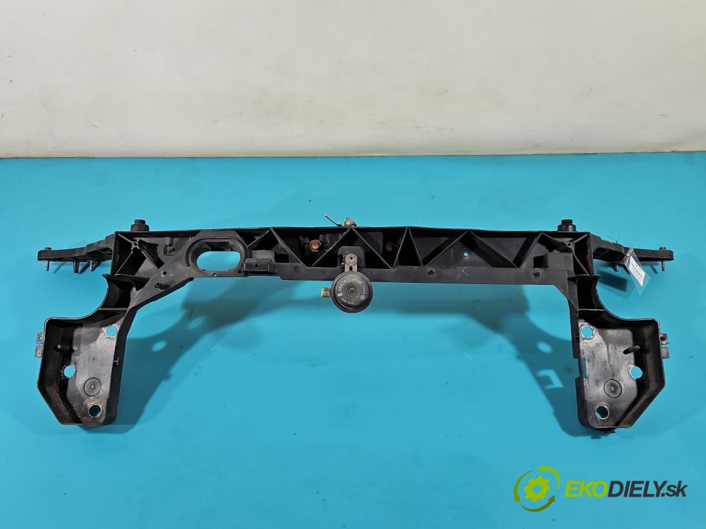 Renault Clio III 2005-2012 1,2.0 16v 101 hp manual 74 kW 1149 cm3 5- stěna přední  (Výztuhy přední)