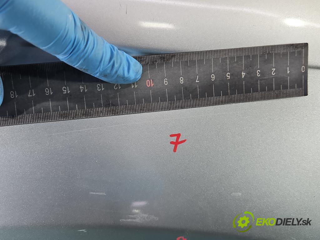 Audi A6 C6 2004-2011 2.7 TDI 179KM automatic 132 kW 2698 cm3 5- blatnik přední pravý  (Klika dveří ostatní)