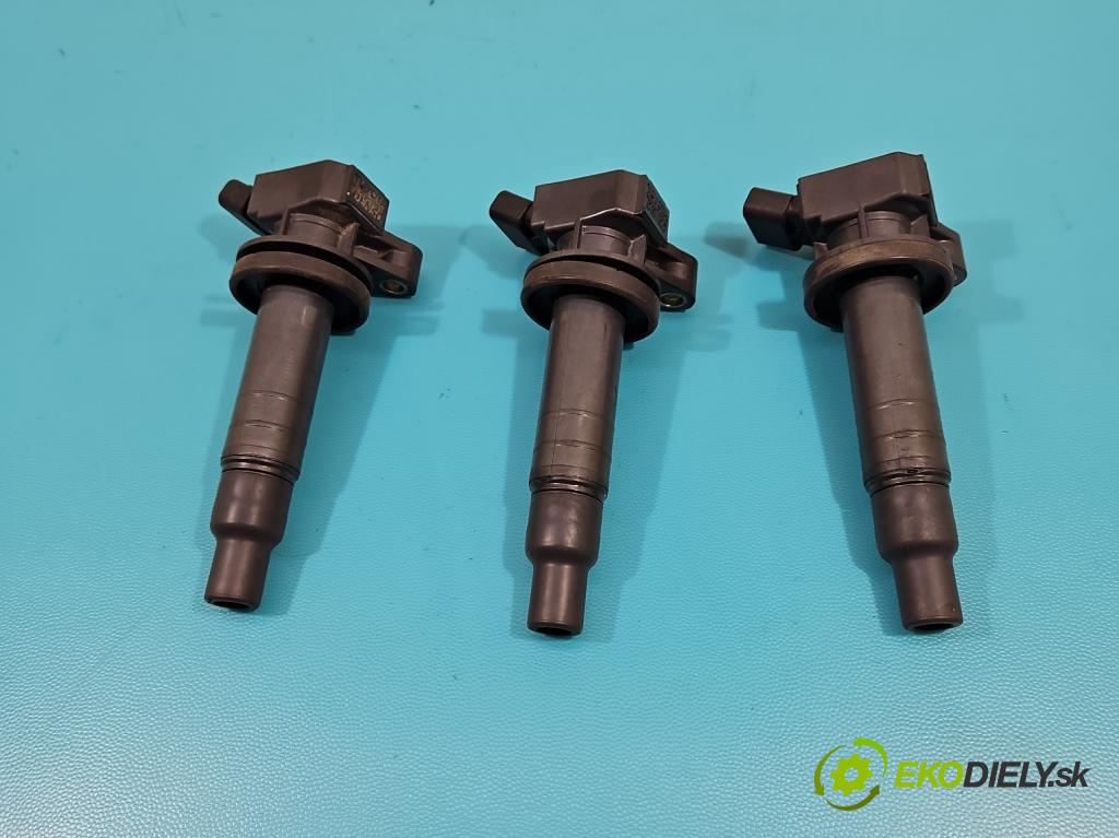 Peugeot 107 1.0 68 HP manual 50 kW 998 cm3 3- cievka zapaľovacia 90080-19015 (Zapaľovacie cievky, moduly)