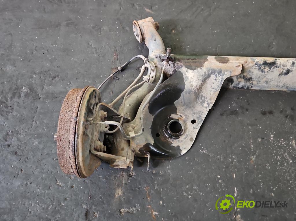 Peugeot 107 1.0 68 hp manual 50 kW 998 cm3 3- zadní výztuha  (Výztuhy zadní)