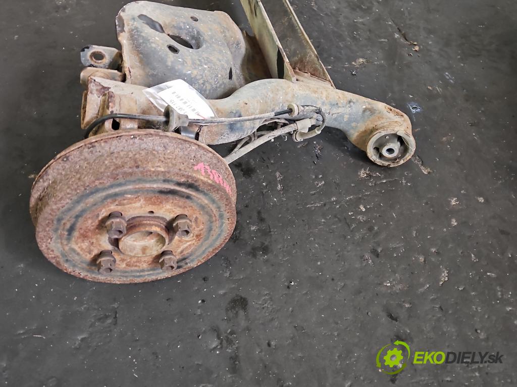 Peugeot 107 1.0 68 hp manual 50 kW 998 cm3 3- zadní výztuha  (Výztuhy zadní)