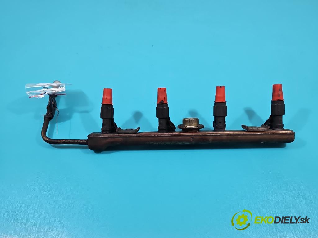 Toyota Corolla E12 2001-2009 1.6 VVti: 110 HP manual 81 kW 1598 cm3 5- vstrek 0280156019 (Vstrekovače)