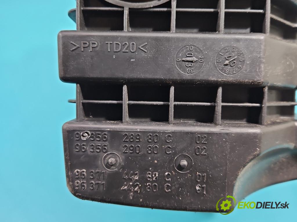 Peugeot 307 1.6 16v 109 HP automatic 80 kW 1587 cm3 5- obal filtra vzduchu 9635628980C (Obaly filtrov vzduchu)