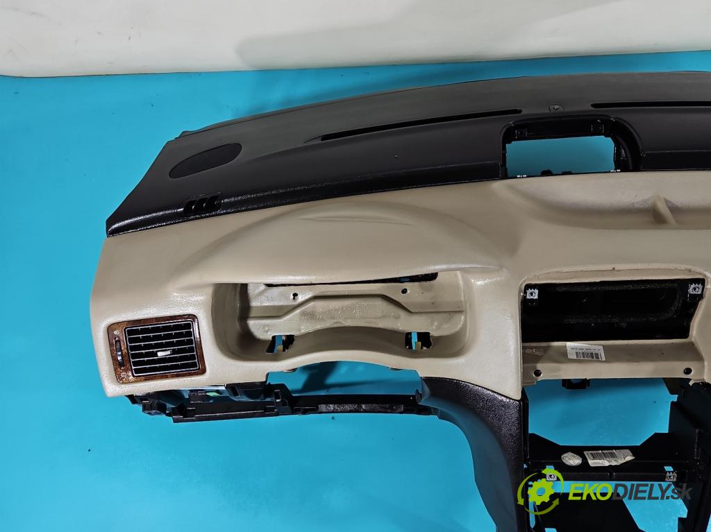 Peugeot 307 1.6 16v 109 HP automatic 80 kW 1587 cm3 5- kokpit,pristrojová doska rozdeľovacia