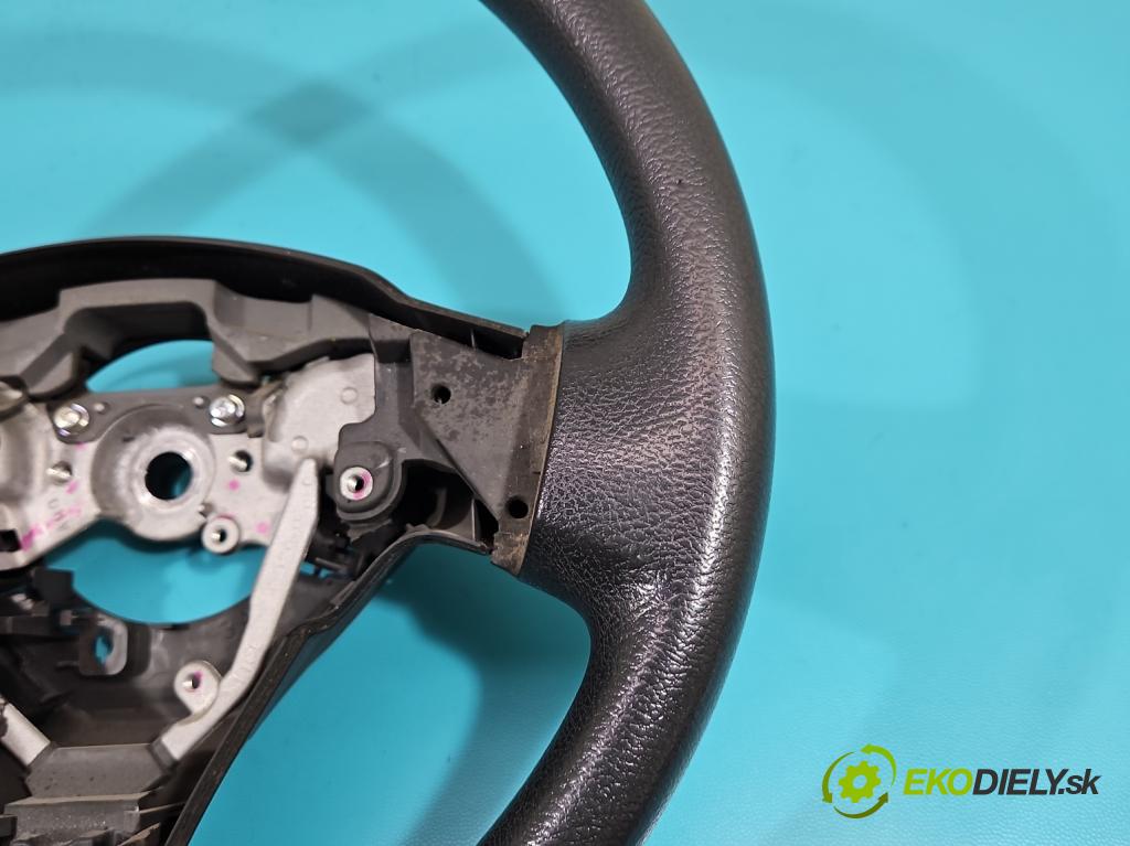 Toyota Auris I 2006-2013 1.4 D4D 90 HP manual 66 kW 1364 cm3 5- volant  (Volanty)