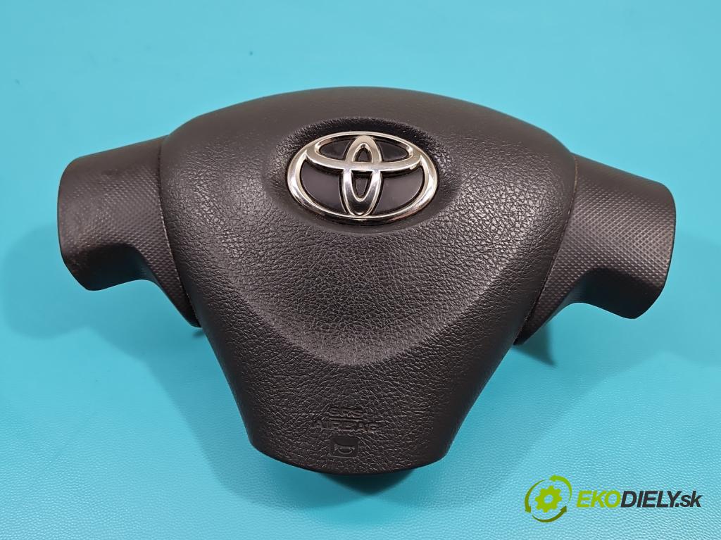 Toyota Auris I 2006-2013 1.4 D4D 90 HP manual 66 kW 1364 cm3 5- airbag vzduch: Řidiči:  (Airbagy)