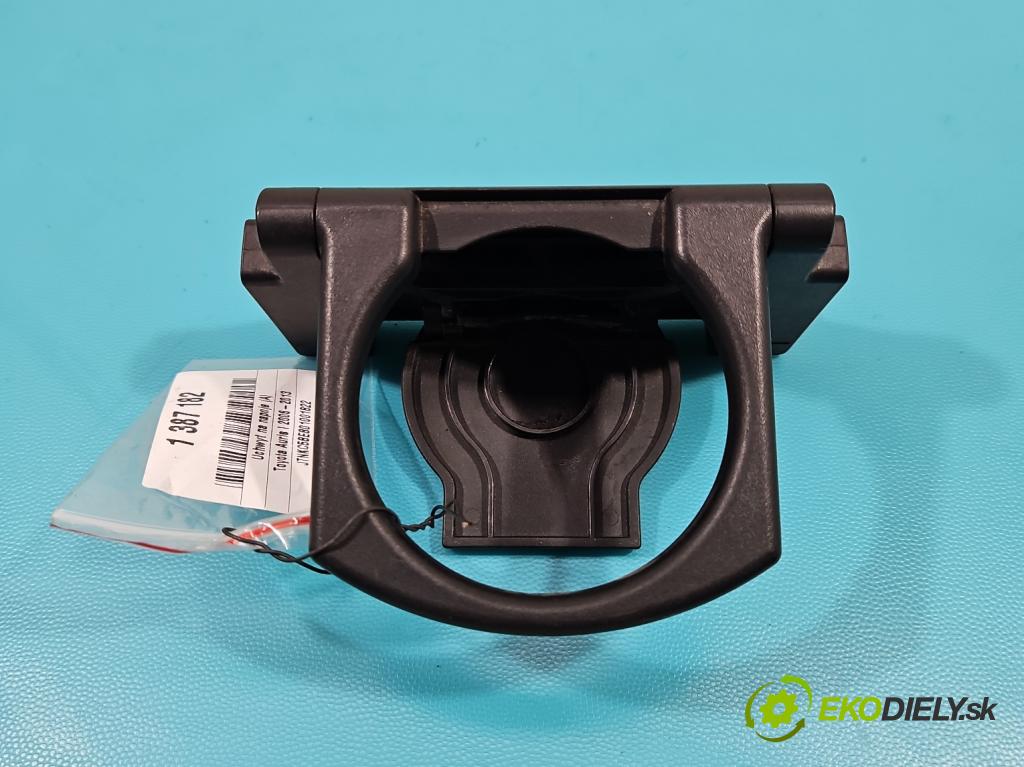 Toyota Auris I 2006-2013 1.4 D4D 90 HP manual 66 kW 1364 cm3 5- Rukojeť: na nápoje:  (Úchyty, držiaky na nápoje)