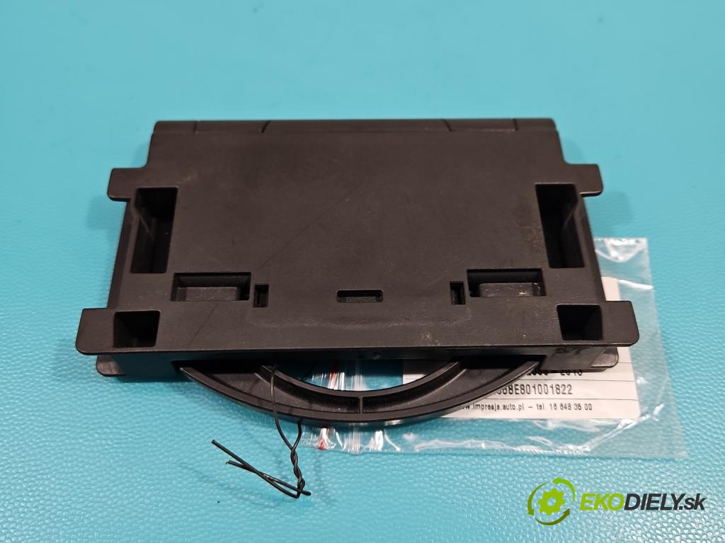 Toyota Auris I 2006-2013 1.4 D4D 90 HP manual 66 kW 1364 cm3 5- Rukojeť: na nápoje:  (Úchyty, držiaky na nápoje)