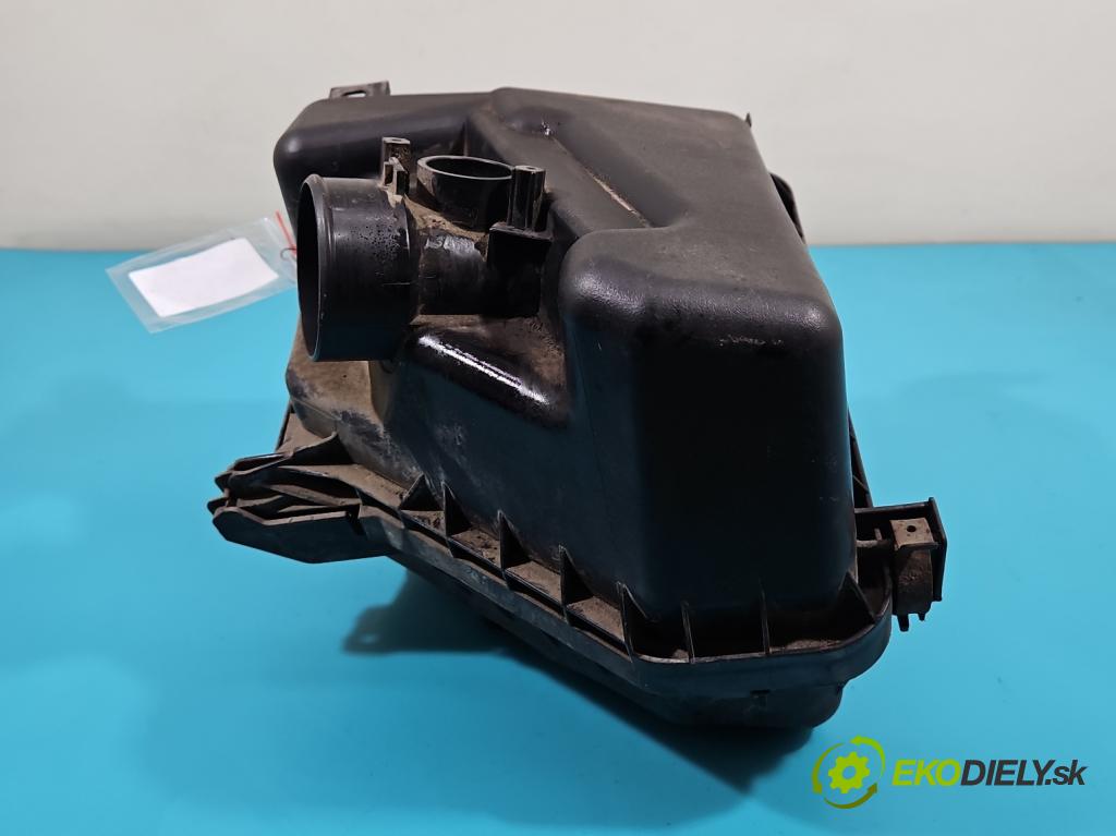 Toyota Auris I 2006-2013 1.4 D4D 90 HP manual 66 kW 1364 cm3 5- obal filtra vzduchu 17705-33070 (Obaly filtrov vzduchu)