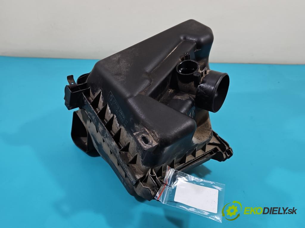 Toyota Auris I 2006-2013 1.4 D4D 90 HP manual 66 kW 1364 cm3 5- obal filtra vzduchu 17705-33070 (Obaly filtrov vzduchu)