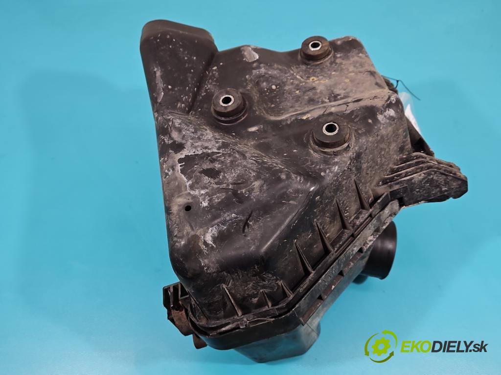 Toyota Auris I 2006-2013 1.4 D4D 90 HP manual 66 kW 1364 cm3 5- obal filtra vzduchu 17705-33070 (Obaly filtrov vzduchu)