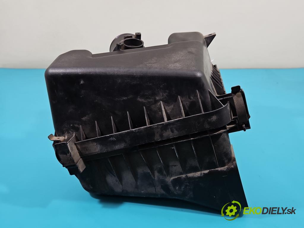 Toyota Auris I 2006-2013 1.4 D4D 90 HP manual 66 kW 1364 cm3 5- obal filtra vzduchu 17705-33070 (Obaly filtrov vzduchu)