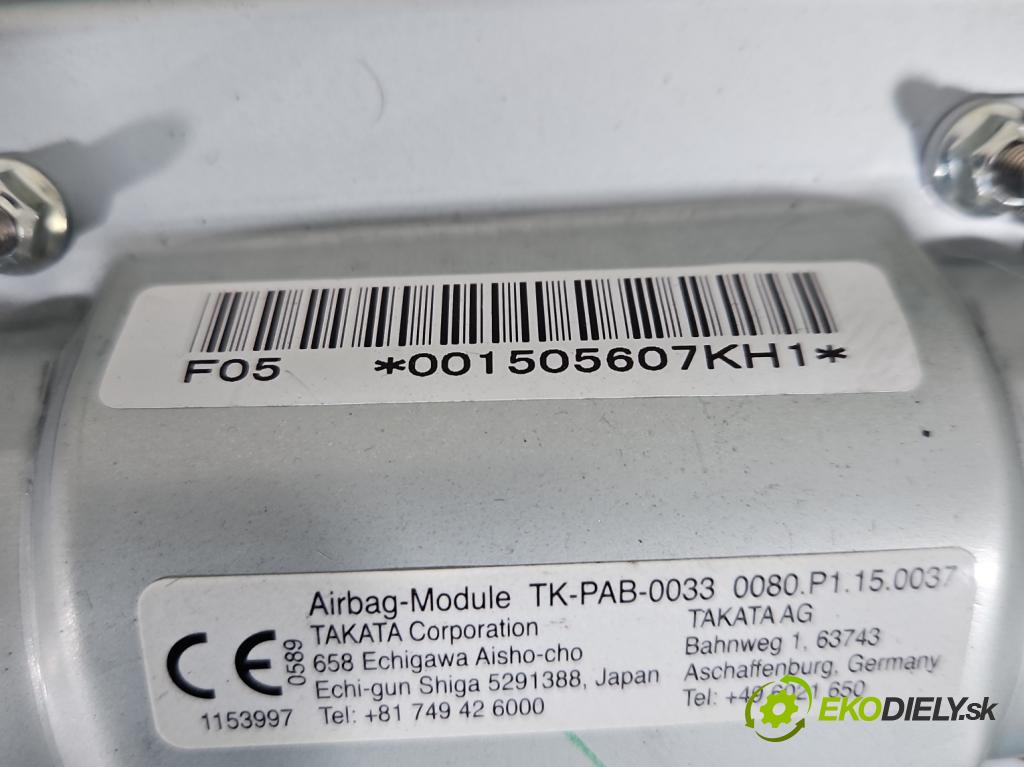 Toyota Auris I 2006-2013 1.4 D4D 90 HP manual 66 kW 1364 cm3 5- kokpit,pristrojová doska rozdeľovacia