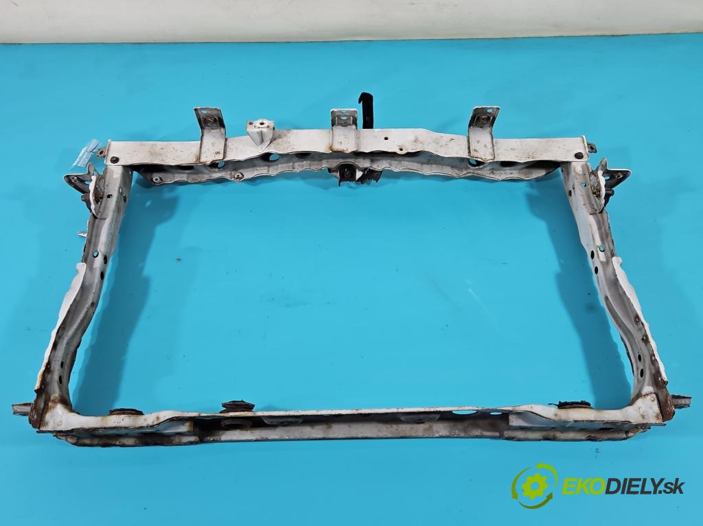 Toyota Auris I 2006-2013 1.4 D4D 90 hp manual 66 kW 1364 cm3 5- stěna přední  (Výztuhy přední)