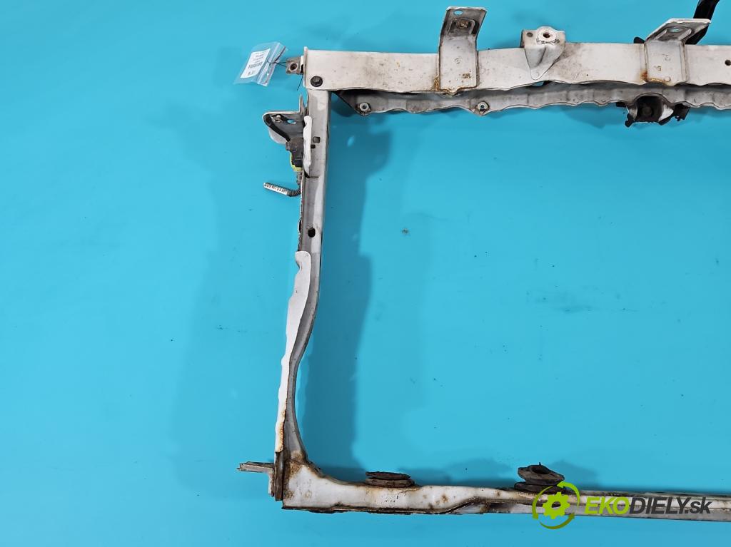 Toyota Auris I 2006-2013 1.4 D4D 90 hp manual 66 kW 1364 cm3 5- stěna přední  (Výztuhy přední)