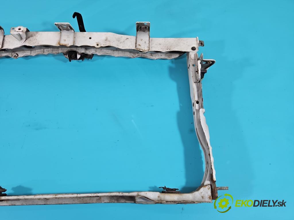 Toyota Auris I 2006-2013 1.4 D4D 90 hp manual 66 kW 1364 cm3 5- stěna přední  (Výztuhy přední)