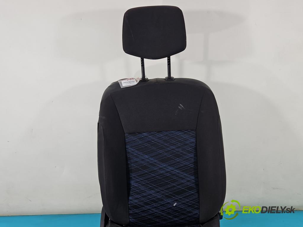 Renault Clio III 2005-2012 1,2.0 16V 75 HP manual 55 kW 1149 cm3 3- Sedačka pravý  (Sedačky, sedadlá)