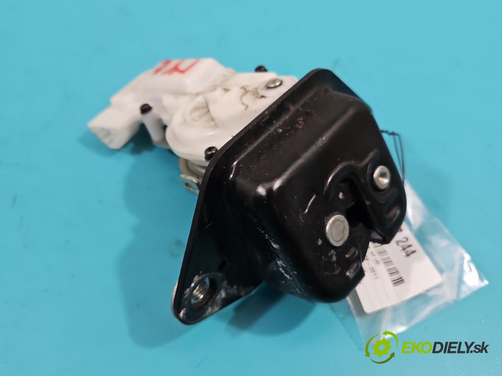 Honda Civic VIII 2006-2011 1.8 16v 140 hp manual 103 kW 1799 cm3 5- zámek kufrových dveří zadní 