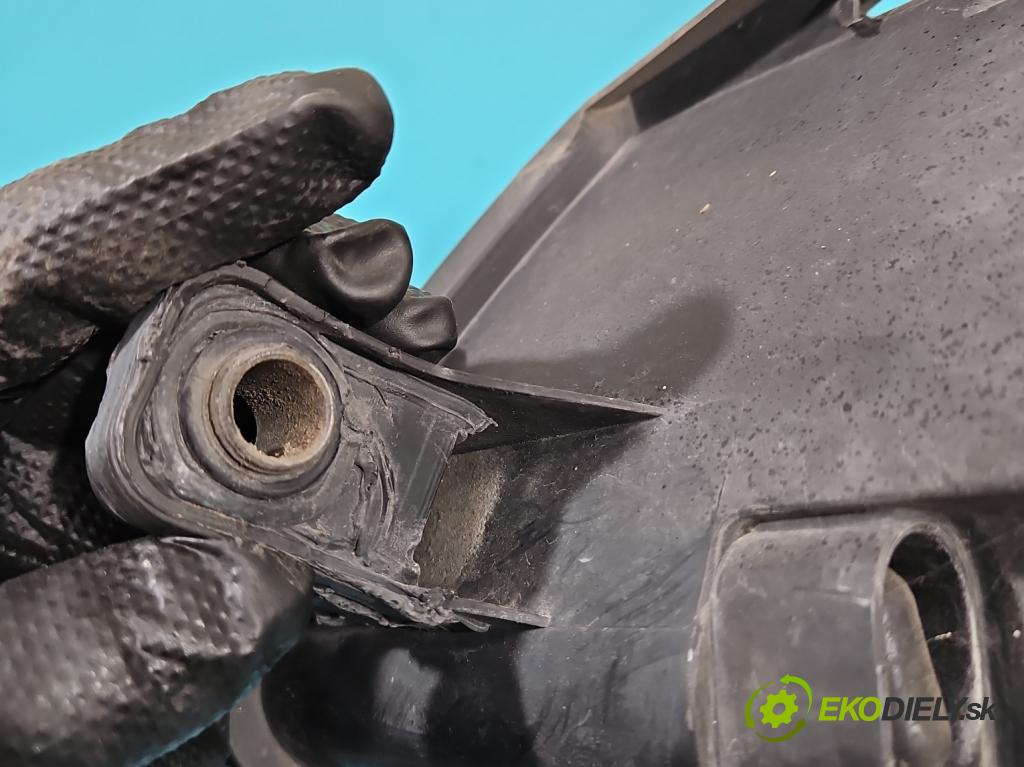 Vw Passat B6 2005-2010 2.0 tdi 140 HP manual 103 kW 1968 cm3 5- Reflektor: pravý 1EL247014-02 (Pravé)