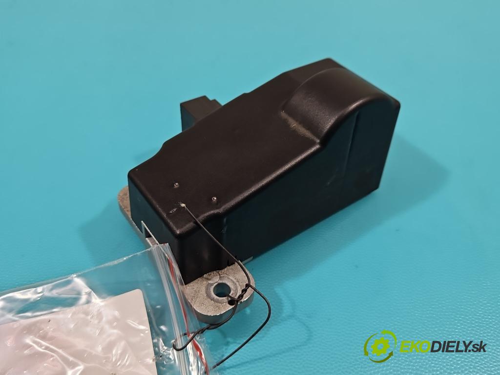 Vw Passat B6 2005-2010 2.0 tdi 140 HP manual 103 kW 1968 cm3 5- Blokáda: řízení: 3C0905861J (Ostatné)