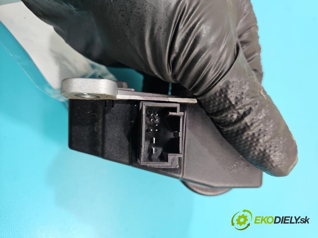 Vw Passat B6 2005-2010 2.0 tdi 140 HP manual 103 kW 1968 cm3 5- Blokáda: řízení: 3C0905861J (Ostatné)