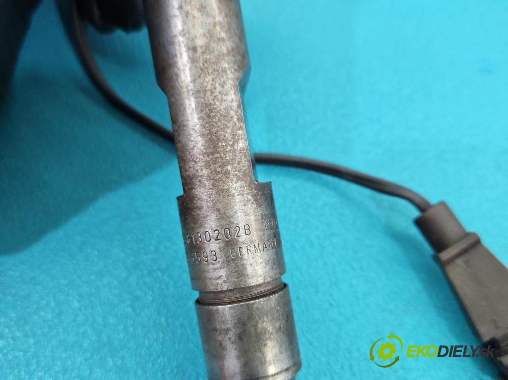 Audi A3 8L 1996-2003 1.9 tdi 110 HP manual 81 kW 1896 cm3 3- vstrek 038130202B (Vstrekovač paliva)