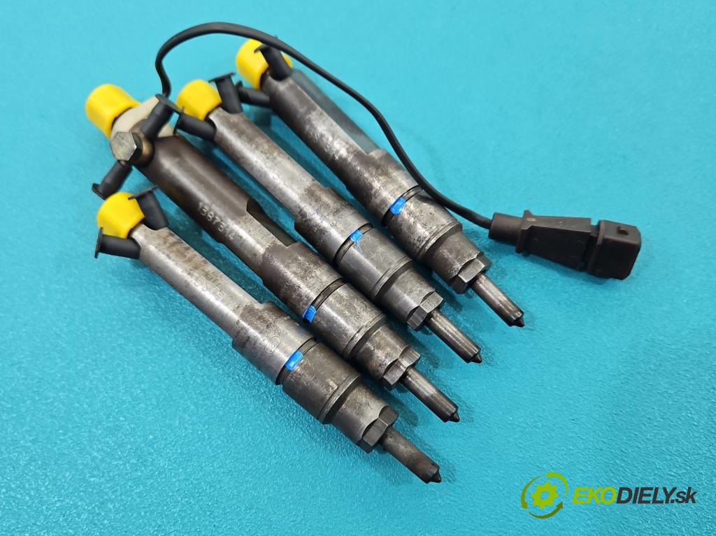 Audi A3 8L 1996-2003 1.9 tdi 110 HP manual 81 kW 1896 cm3 3- vstrek 038130202B (Vstrekovač paliva)