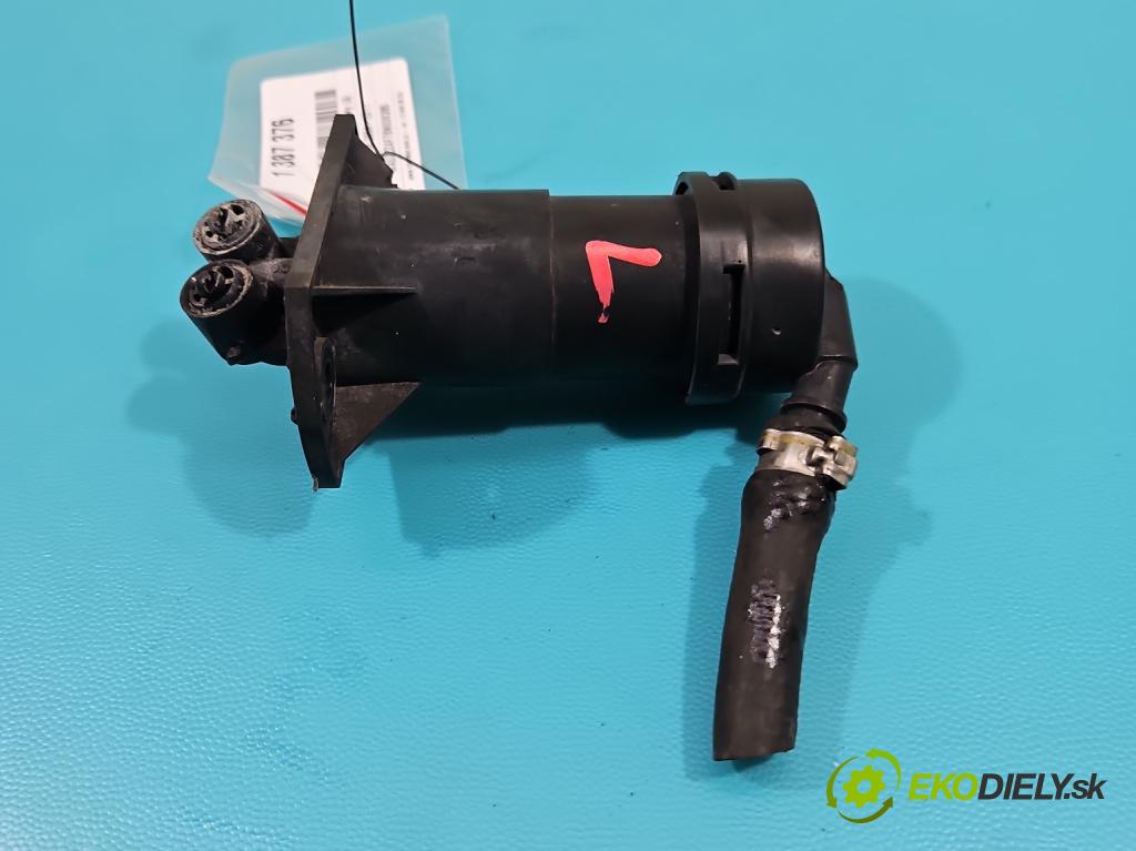 Audi A6 C6 2004-2011 2.7 TDI 179KM automatic 132 kW 2698 cm3 5- ostrekovač reflektor: ľavý  (Motorček ostrekovačov)