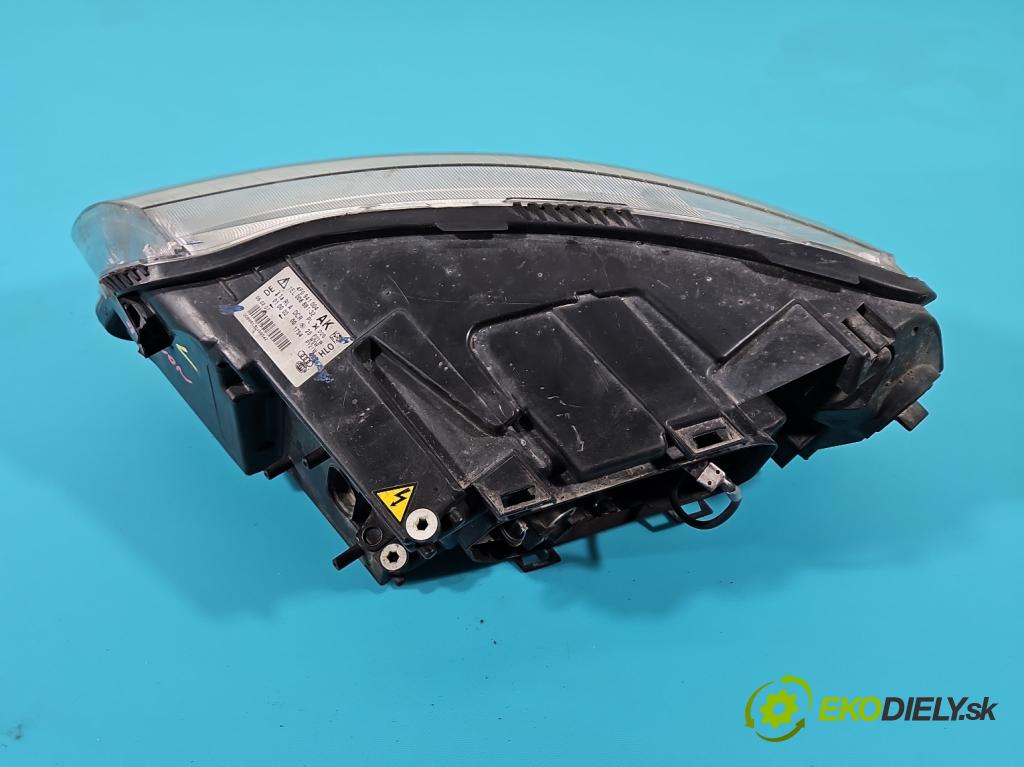 Audi A6 C6 2004-2011 2.7 TDI 179KM automatic 132 kW 2698 cm3 5- Reflektor: pravý 4F0941004AK (Pravé)