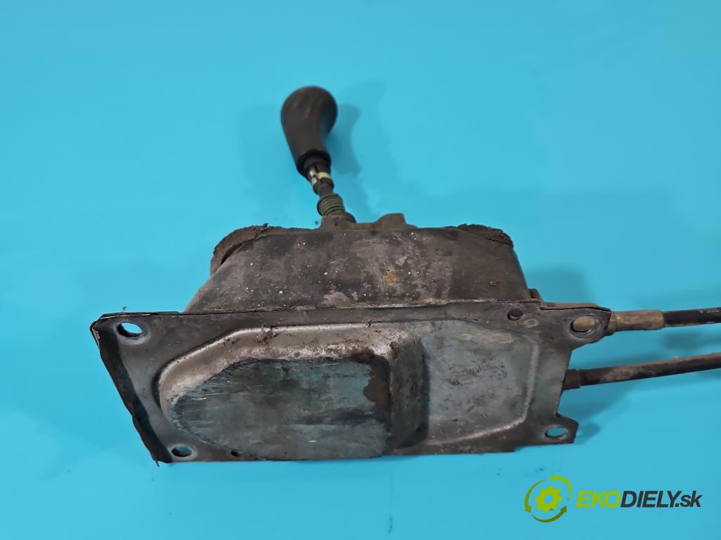 Vw Polo III 6N 1994-2001 1.4 16V 101 HP manual 74 kW 1390 cm3 3- Páka: Změny: stupeň,rýchlosť  (Rýchlostné páky / kulisy)