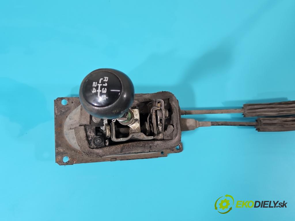 Vw Polo III 6N 1994-2001 1.4 16V 101 HP manual 74 kW 1390 cm3 3- Páka: Změny: stupeň,rýchlosť  (Rýchlostné páky / kulisy)