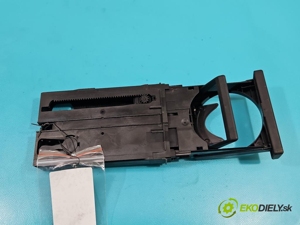 Seat Alhambra I 1996-2010 1.9 tdi 136 HP manual 100 kW 1896 cm3 5- Rukojeť: na nápoje: 7M3858602A (Úchyty, držiaky na nápoje)