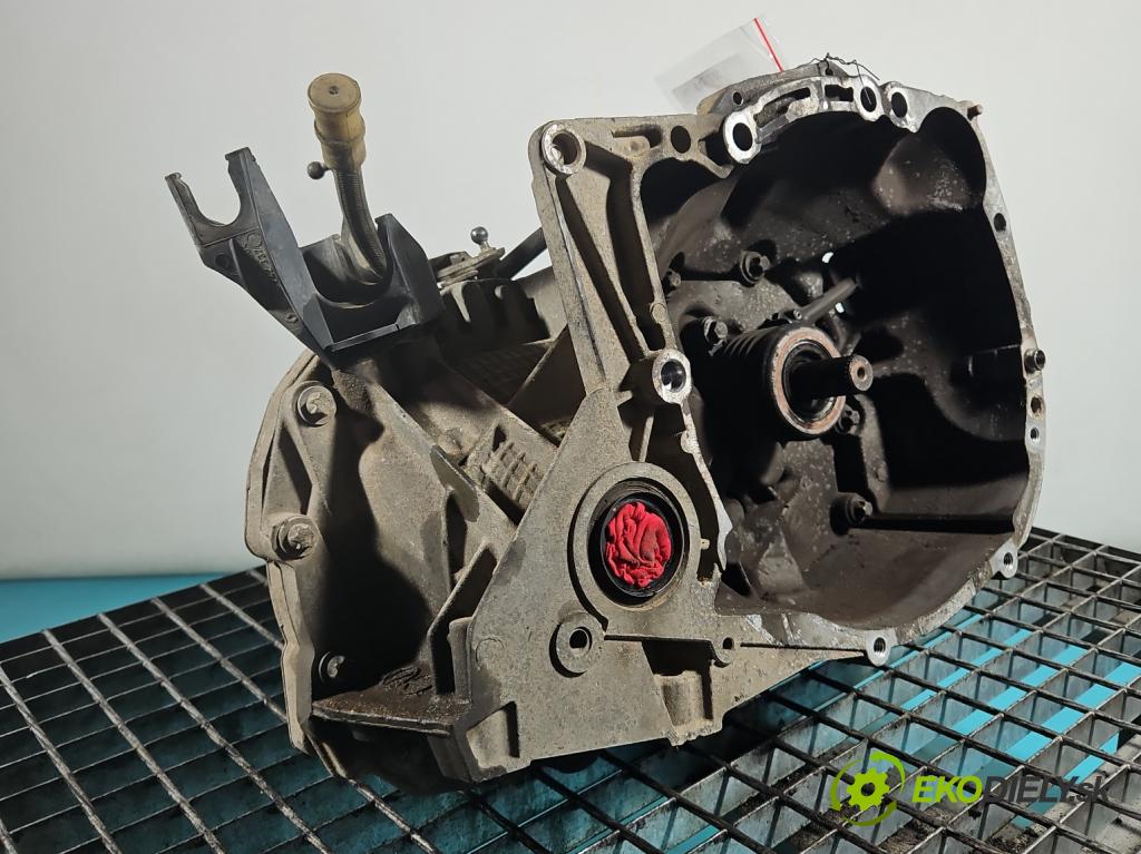 Renault Clio III 2005-2012 1,2.0 16v 101 HP manual 74 kW 1149 cm3 5- prevodovka stupeň,rýchlosť manual JH3 185