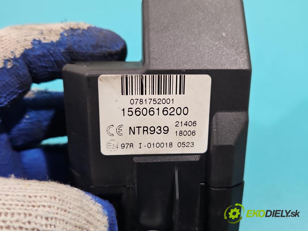 Alfa romeo 159 1.9 jtd 116 HP manual 85 kW 1910 cm3 5- Spínačka 1560616200 (Spínacie skrinky a kľúče)