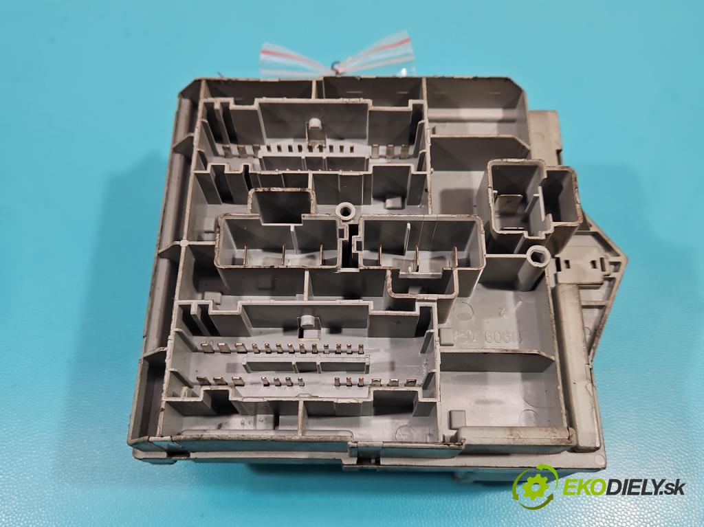 Alfa romeo 159 1.9 jtd 116 hp manual 85 kW 1910 cm3 5- skříňka pojistková 50508214 (Pojistkové skříňky)