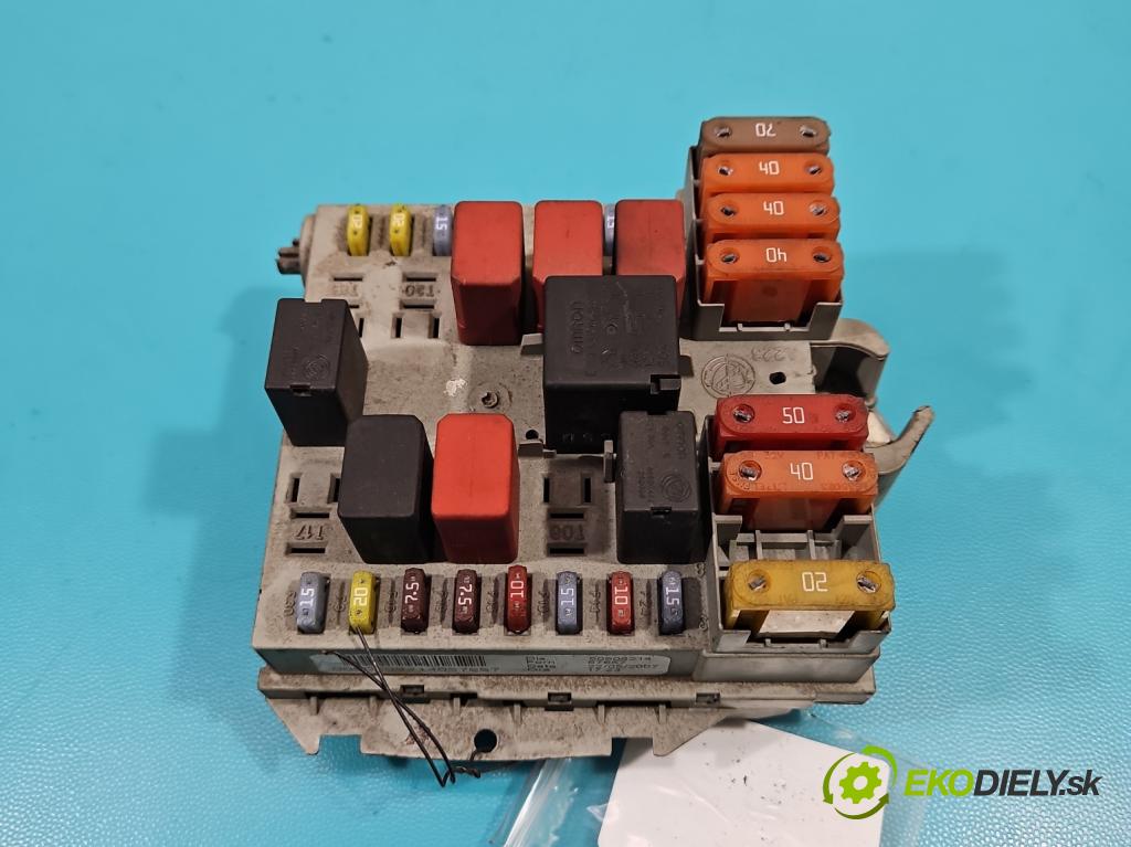 Alfa romeo 159 1.9 jtd 116 hp manual 85 kW 1910 cm3 5- skříňka pojistková 50508214 (Pojistkové skříňky)