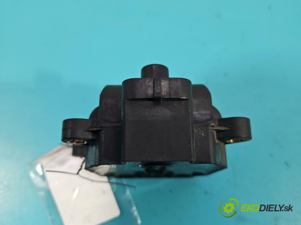 Renault Clio III 2005-2012 1,2.0 16V 75 HP manual 55 kW 1149 cm3 3- cievka zapaľovacia  (Zapaľovacie cievky, moduly)